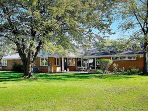 3336 Overland Pass in Northbrook, IL - Building Photo - Building Photo