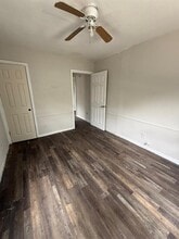 2238 Hutton St in Houston, TX - Building Photo - Building Photo