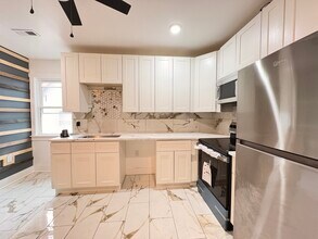 5842 Hobart St, Unit 3 in Pittsburgh, PA - Foto de edificio - Building Photo