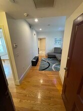 32 Suffolk St in Cambridge, MA - Building Photo - Building Photo
