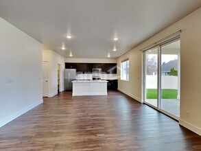 630 Dudley St in Enumclaw, WA - Building Photo - Building Photo