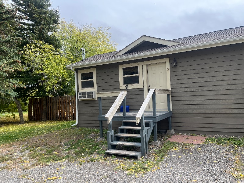 1 View Vista Dr in Livingston, MT - Building Photo