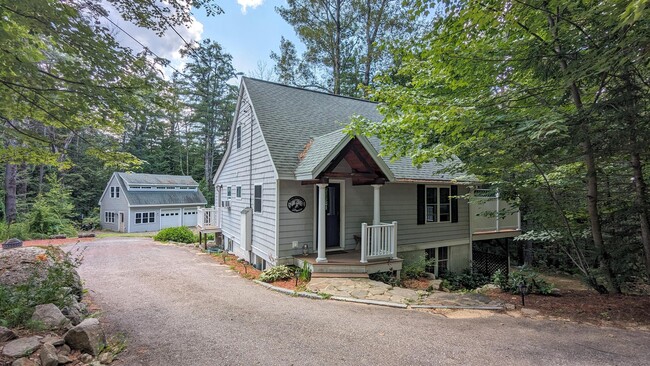 52 Crestview Dr in Gilford, NH - Building Photo - Building Photo