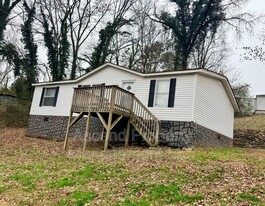 8831 Nelson Rd in Soddy Daisy, TN - Building Photo