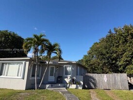7 NW 116th St in Miami, FL - Building Photo
