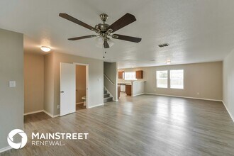 338 Spruce Breeze in San Antonio, TX - Building Photo - Building Photo