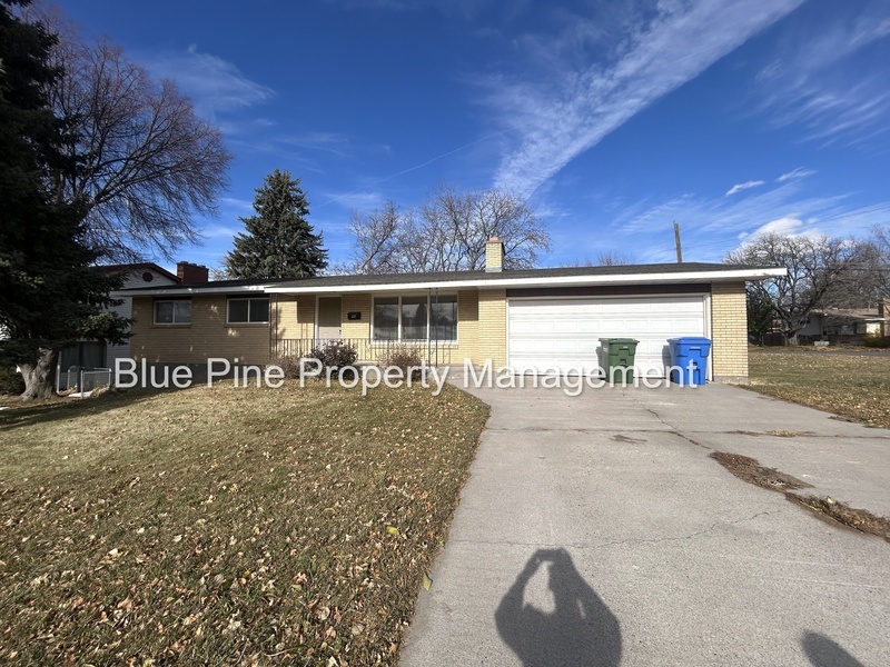 90 Drake Ave in Pocatello, ID - Foto de edificio