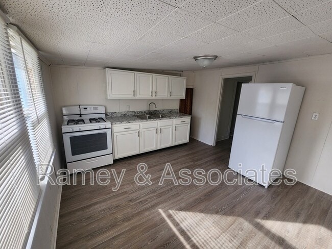 1122 Larchmont Ave in Louisville, KY - Building Photo - Building Photo