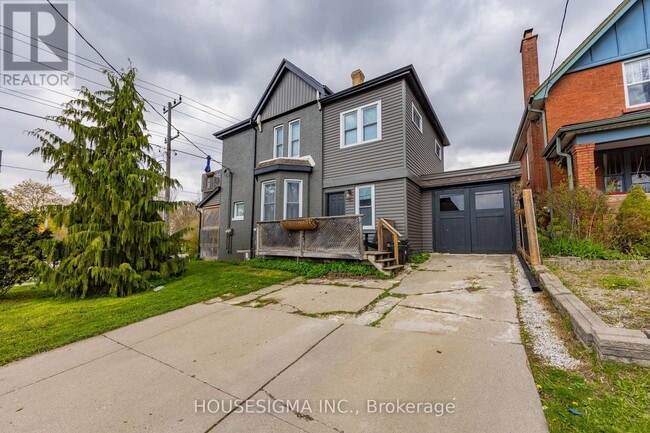 property at 204-204 Wharncliffe Rd S