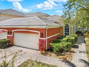 2434 SW Island Creek Trail in Palm City, FL - Building Photo - Building Photo