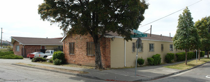 1701 San Joaquin St in Richmond, CA - Building Photo - Building Photo