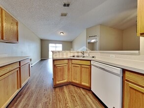 7363 Edenfield Park Rd in Jacksonville, FL - Building Photo - Building Photo
