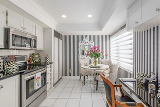 250 Bradley Pl in Palm Beach, FL - Building Photo - Building Photo