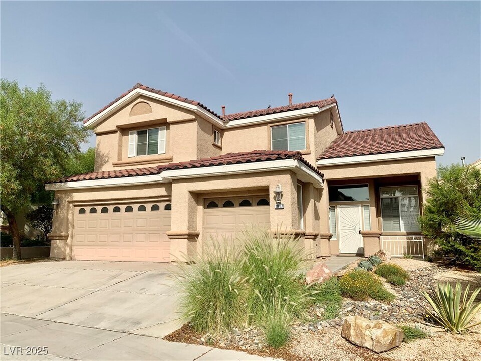 1917 Sierra Oaks Ln in Las Vegas, NV - Building Photo