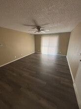 1033 S Brookside Ave in Independence, MO - Building Photo - Building Photo