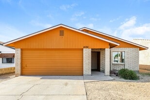 4124 N 106th Ave in Phoenix, AZ - Building Photo