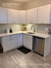 543 W Addison St in Chicago, IL - Building Photo - Building Photo