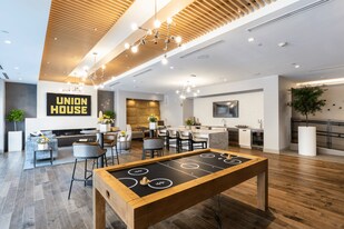 Union House in Framingham, MA - Building Photo