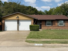 4025 Tynes Dr in Garland, TX - Building Photo