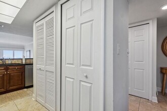 1901 1st St N in Jacksonville Beach, FL - Foto de edificio - Building Photo