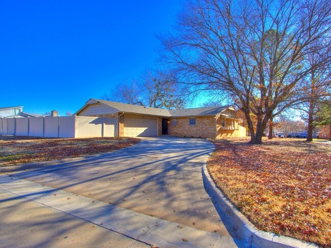 30 Cherokee St in Shawnee, OK - Building Photo - Building Photo