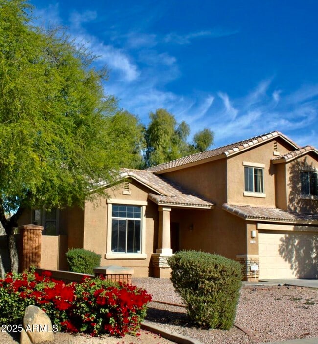 property at 720 E Eagle Ln