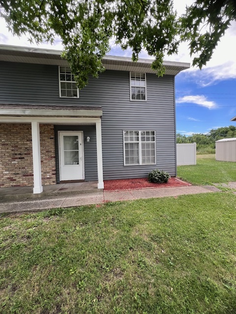 property at 2005 E Florida Ave