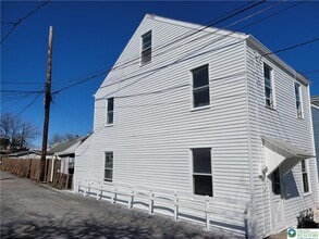 27 W Allen St in Allentown, PA - Building Photo - Building Photo