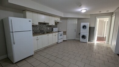 14843-14863 63 Ave in Surrey, BC - Building Photo - Building Photo