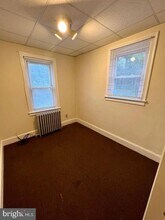 46 Holland Ave in Ardmore, PA - Foto de edificio - Building Photo