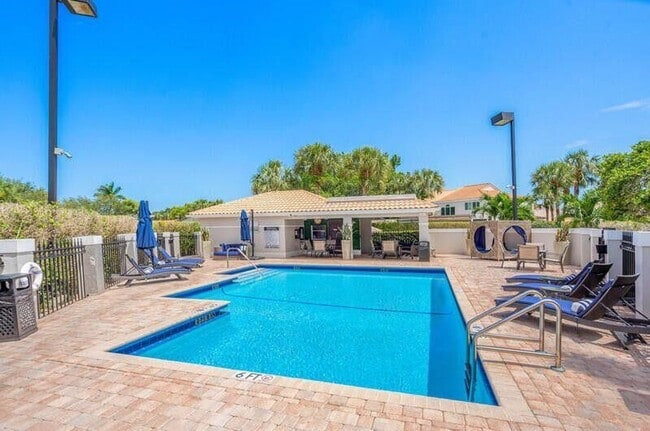 10489 Mateo Ct