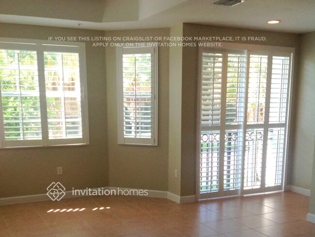 2564 Gardens Pkwy in Palm Beach Gardens, FL - Building Photo - Building Photo