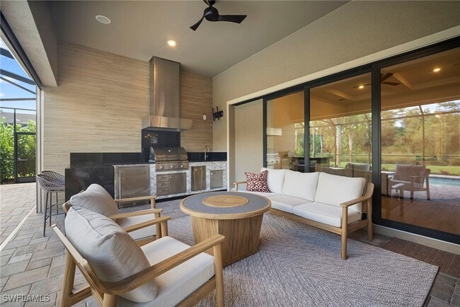 property at 9774 Everglades Dr