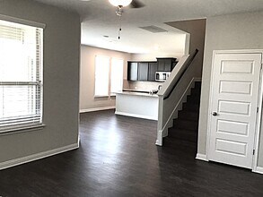 5813 Gerard Dr in Austin, TX - Foto de edificio - Building Photo