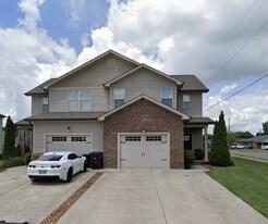 677 Cooper Square in Cookeville, TN - Building Photo