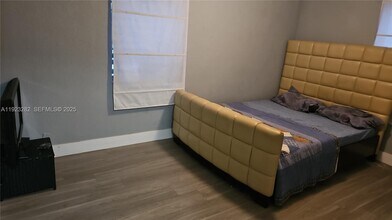 2530 NW 17th St in Fort Lauderdale, FL - Building Photo - Building Photo