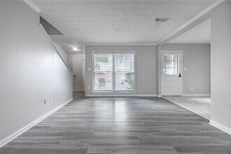 5004 Meadow Ln in Marietta, GA - Building Photo - Building Photo