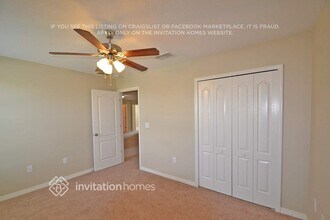 1807 Palm Warbler Ln in Ruskin, FL - Foto de edificio - Building Photo