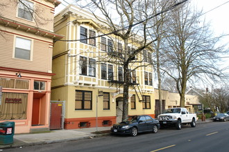 Evelyn Apartments in Portland, OR - Foto de edificio - Building Photo