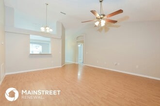 3406 Commerce Ave in Deltona, FL - Building Photo - Building Photo