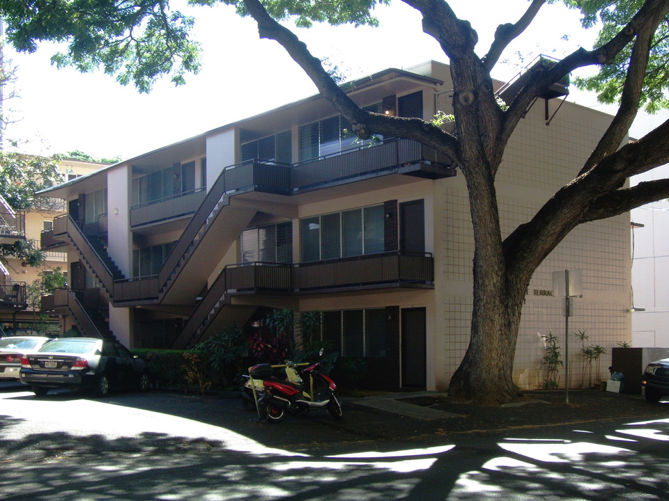 1612 Dole St in Honolulu, HI - Foto de edificio