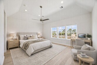 5917 Cottage Grove Lake Dr in Houston, TX - Building Photo - Building Photo