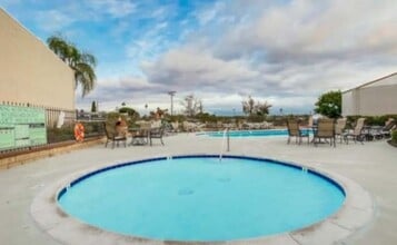 3583 Ruffin Rd in San Diego, CA - Building Photo - Building Photo