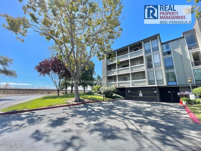 1051 Beach Park Blvd in Foster City, CA - Building Photo - Building Photo