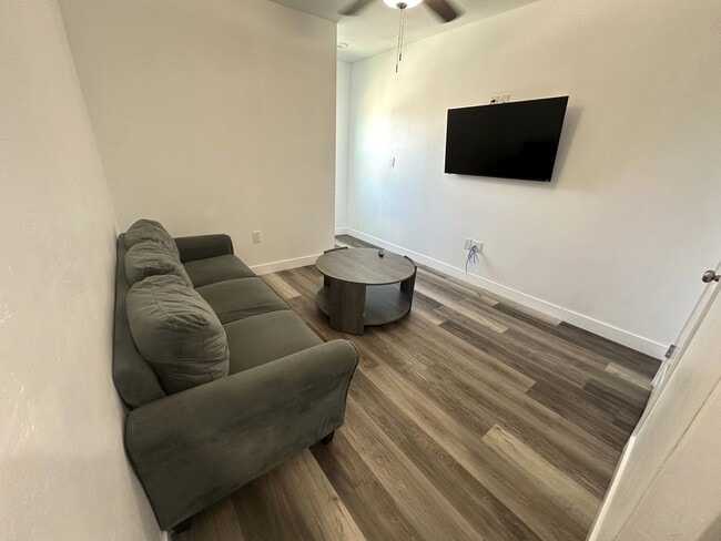 534 R Ave in National City, CA - Building Photo - Building Photo