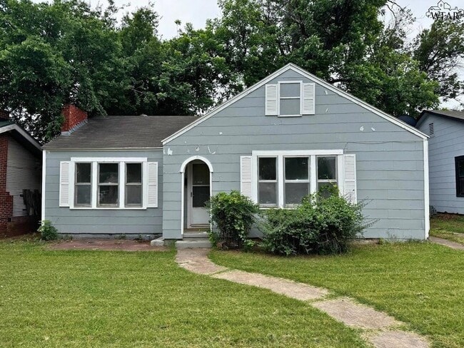 property at 2209 Talunar Ln