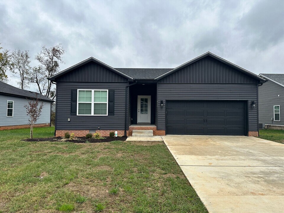 2760 Cedrus Ave in Bowling Green, KY - Building Photo