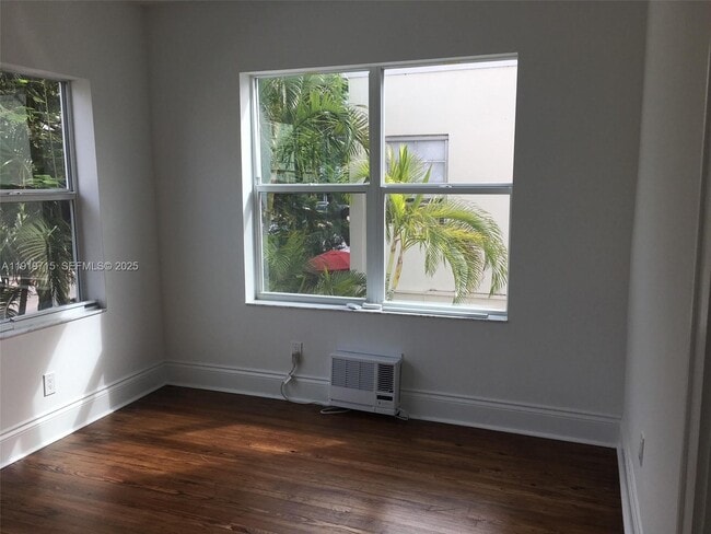 1618 Michigan Ave in Miami Beach, FL - Building Photo - Building Photo