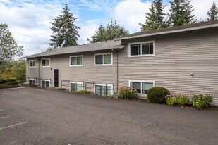 10505 Cliff Pl in Bellevue, WA - Building Photo