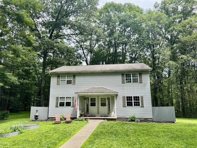 property at 7 Hemlock Trail